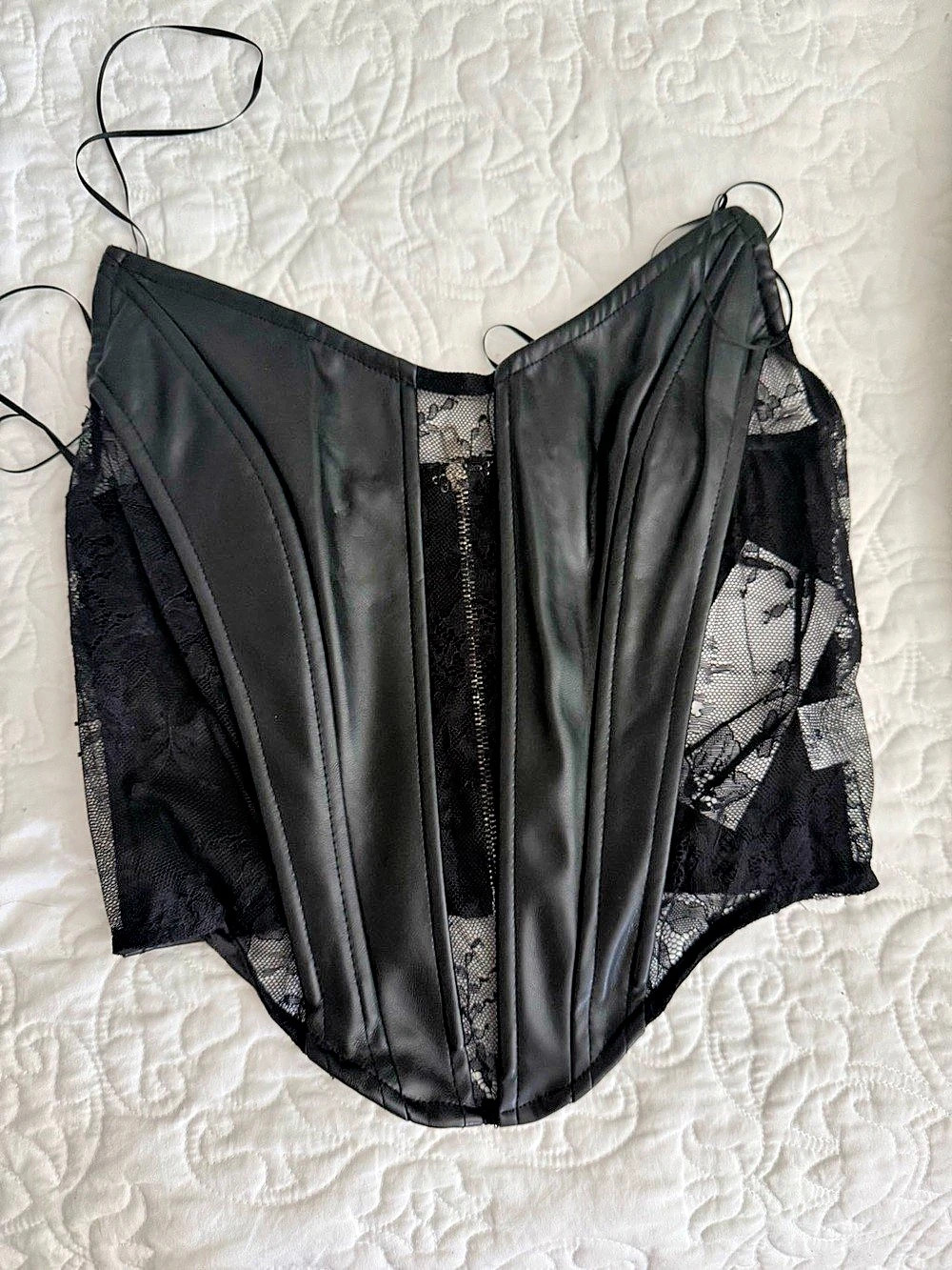 AKIRA Black Lace Corset Shapewear Size Medium